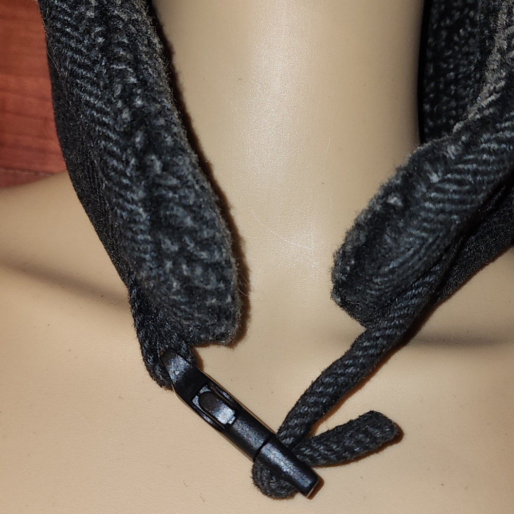 Men's Hat - Picture 5 of 8